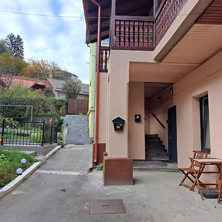Cosy Studio In The Heart Of Brasov Exterior photo