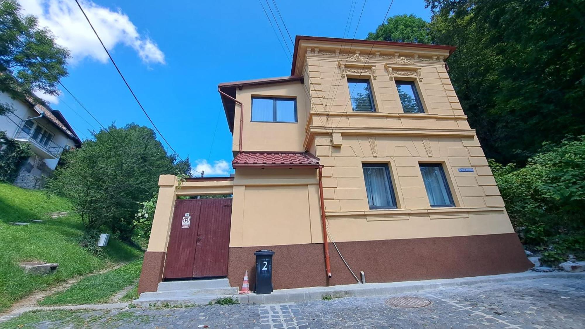 Cosy Studio In The Heart Of Brasov Exterior photo